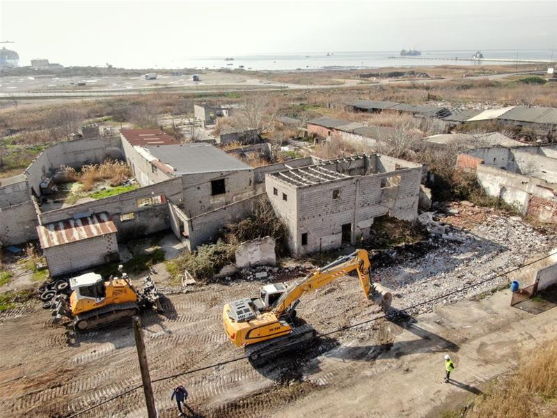 Ο Α. Τζιτζικώστας στην έναρξη κατεδάφισης κτισμάτων των παλιών βυρσοδεψείων στη δυτική Θεσσαλονίκη φωτο15 (27/2/2024)