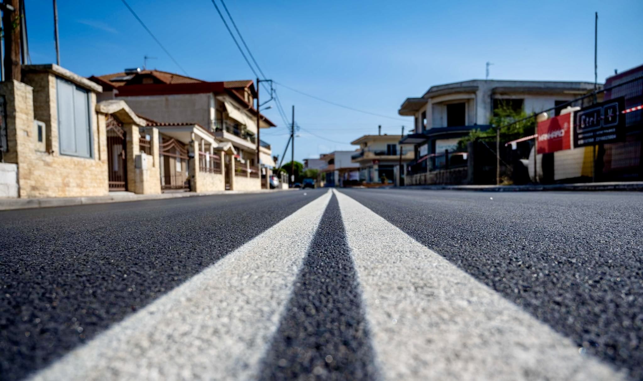 Παράδοση κεντρικής οδού Κομνηνών στη Σίνδο με αναβαθμισμένα στάνταρντς οδικής ασφάλειας